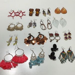 Vintage Earrings lot of 16 pairs EUC